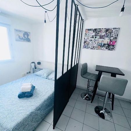 Studio Gare St Roch Avec Box De Garage Apartment Montpellier Bagian luar foto